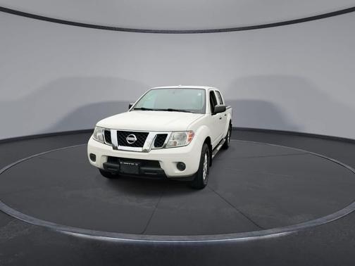 Glacier White 2018 Nissan Frontier SV