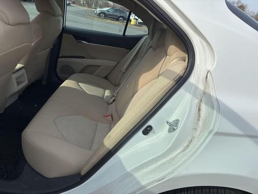 2022 Toyota Camry LE