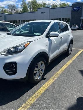 Clear White 2019 Kia Sportage LX