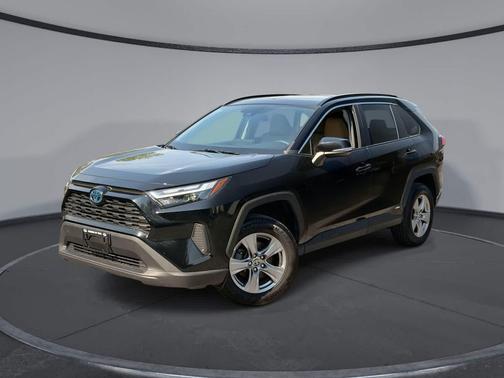 Midnight Black Metallic 2022 Toyota RAV4 Hybrid XLE