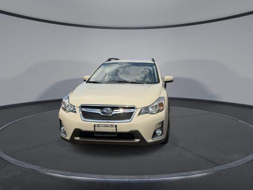 Desert Khaki 2017 Subaru Crosstrek 2.0i Premium