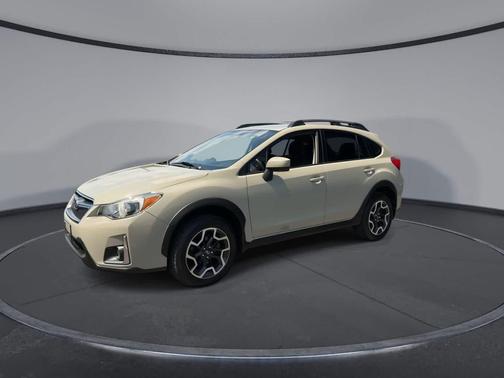 Desert Khaki 2017 Subaru Crosstrek 2.0i Premium