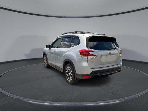 Ice Silver Metallic 2020 Subaru Forester Premium