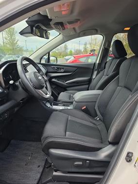 Crystal White Pearl 2023 Subaru Ascent Premium 7-Passenger