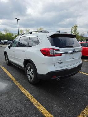 Crystal White Pearl 2023 Subaru Ascent Premium 7-Passenger