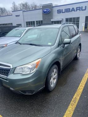 Jasmine Green Metallic 2014 Subaru Forester 2.5i Premium
