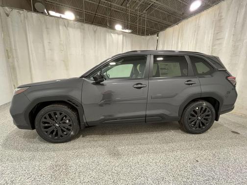 Magnetite Gray Metallic 2026 Subaru Forester Sport