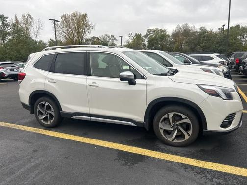 2023 Subaru Forester Touring