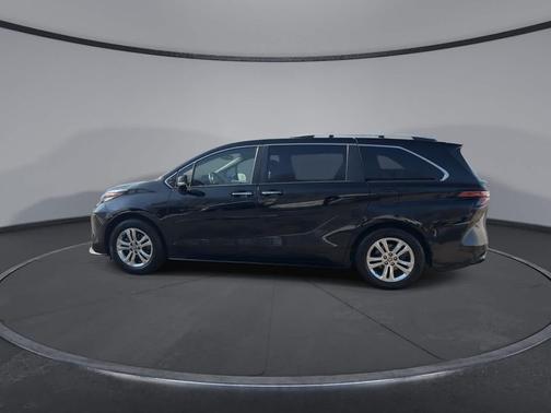 2022 Toyota Sienna Platinum