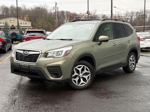 Jasper Green Metallic 2020 Subaru Forester Premium