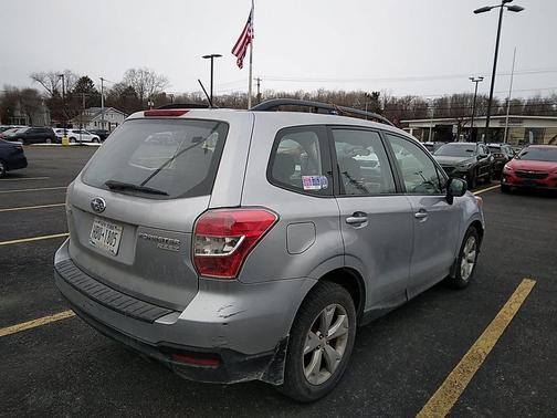 2015 Subaru Forester 2.5i