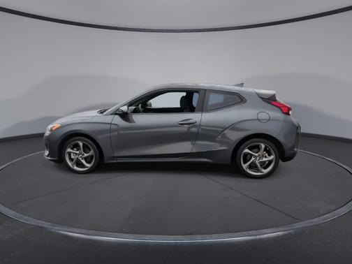 2019 Hyundai Veloster 2
