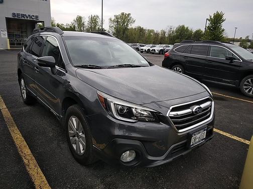 Magnetite Gray Metallic 2018 Subaru Outback 2.5i Premium