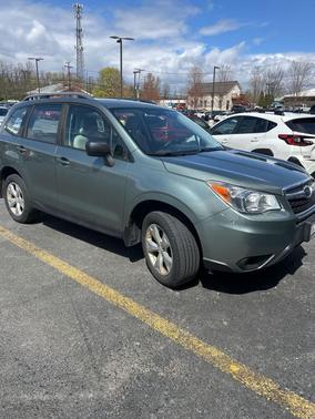 Jasmine Green Metallic 2016 Subaru Forester 2.5i