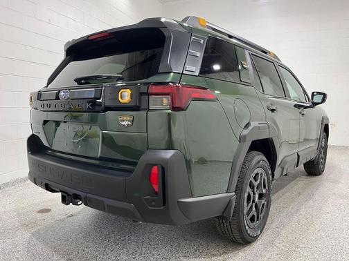 Deep Emerald Green Pearl 2026 Subaru Outback Wilderness