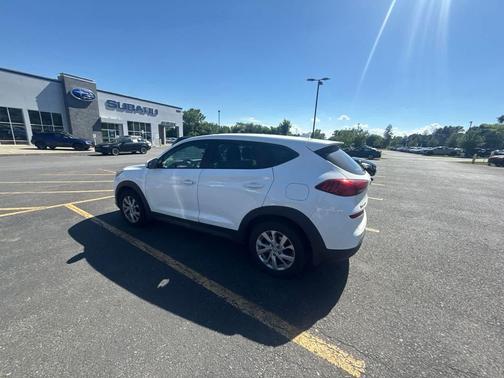Winter White 2020 Hyundai TUCSON SE