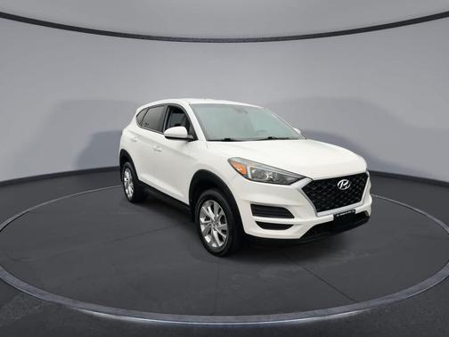 Winter White 2020 Hyundai TUCSON SE