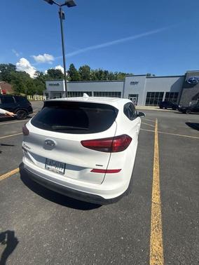 Winter White 2020 Hyundai TUCSON SE