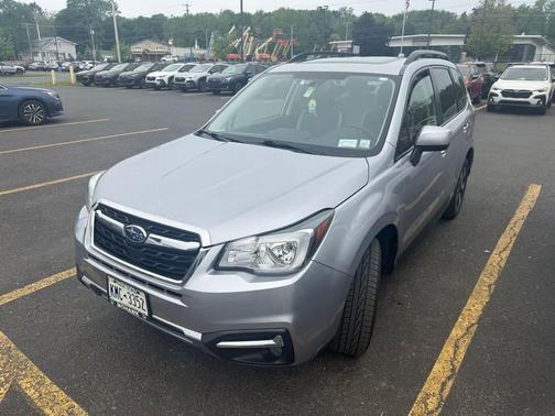 Ice Silver Metallic 2017 Subaru Forester 2.5i Premium