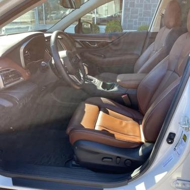 2022 Subaru Outback Touring XT
