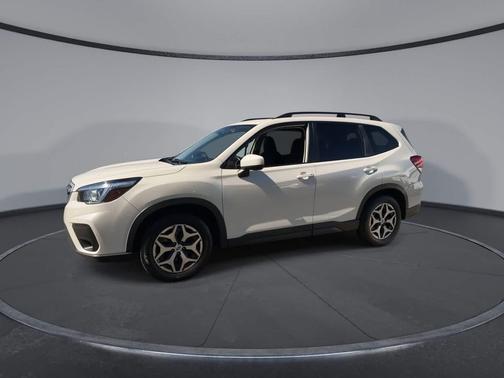 Crystal White Pearl 2020 Subaru Forester Premium