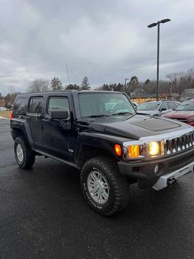2009 Hummer H3 Base
