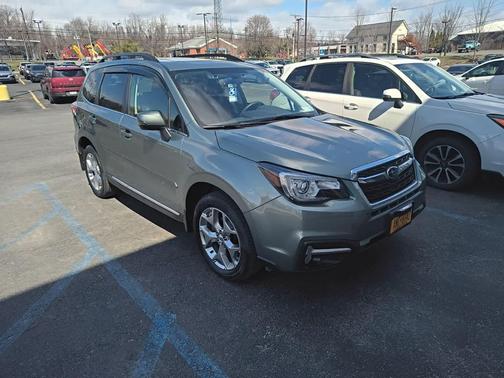 Jasmine Green Metallic 2018 Subaru Forester 2.5i Touring