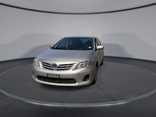 Classic Silver Metallic 2013 Toyota Corolla LE