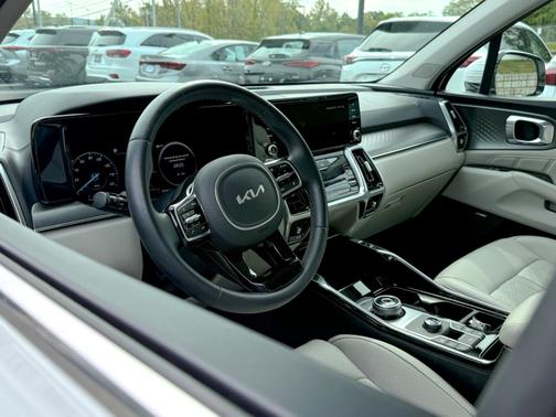 2024 Kia Sorento Plug-In Hybrid SX Prestige AWD