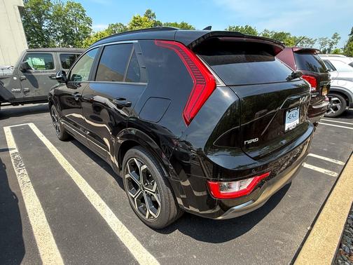 2024 Kia Niro EX Touring FWD