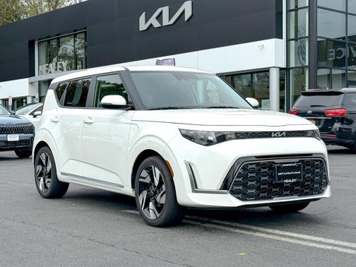 2023 Kia Soul GT-LINE