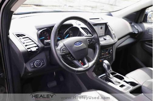 Photo 3 of 26 of 2018 Ford Escape SEL