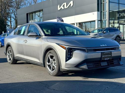 2025 Kia K4 LXS FWD