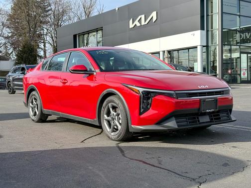 2025 Kia K4 LXS FWD
