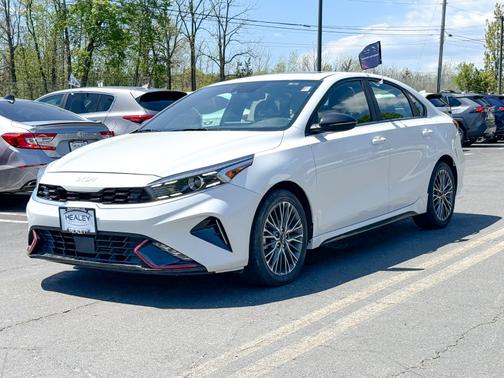 Snow White Pearl 2023 Kia Forte GT-Line