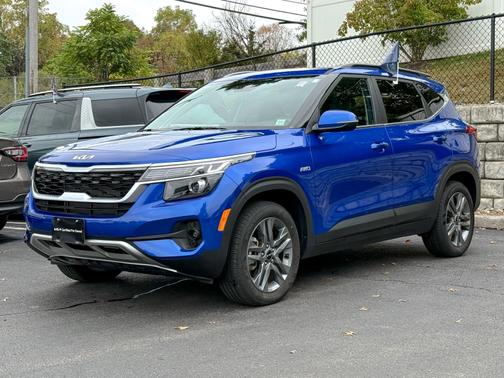 2023 Kia Seltos S AWD