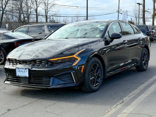 2025 Kia K5 LXS FWD