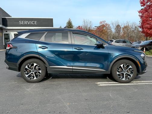 2023 Kia Sportage Hybrid EX AWD