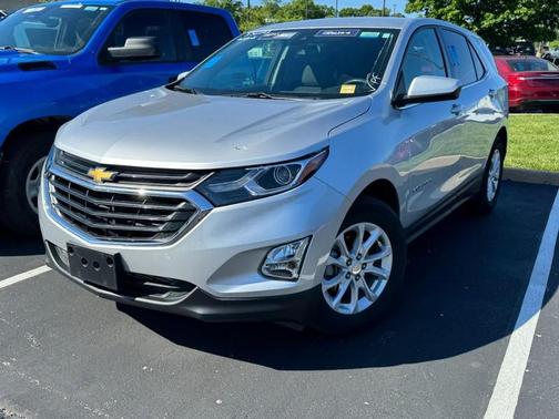 Silver Ice Metallic 2020 Chevrolet Equinox 1LT