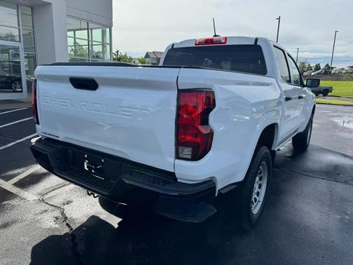 Summit White 2024 Chevrolet Colorado WT