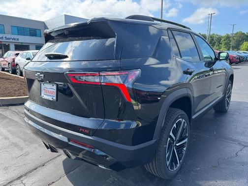 Mosaic Black Metallic 2026 Chevrolet Equinox FWD RS