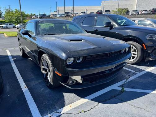 Pitch Black Clearcoat 2023 Dodge Challenger SXT