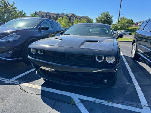 Pitch Black Clearcoat 2023 Dodge Challenger SXT