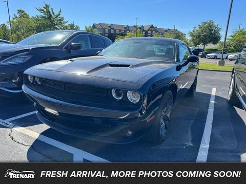Pitch Black Clearcoat 2023 Dodge Challenger SXT