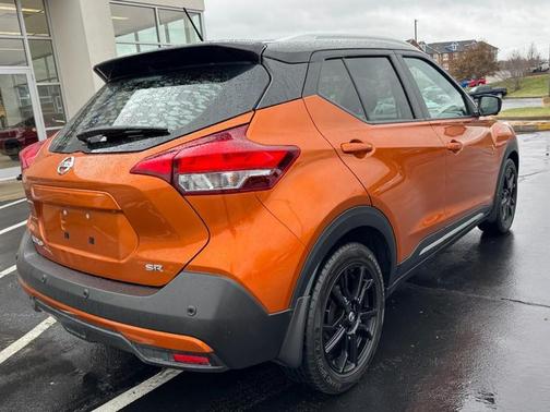 2020 Nissan Kicks SR