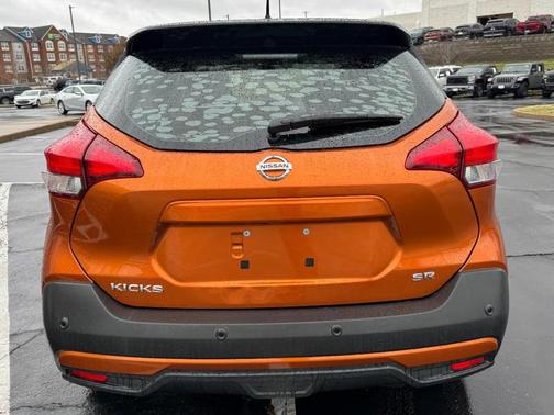 2020 Nissan Kicks SR