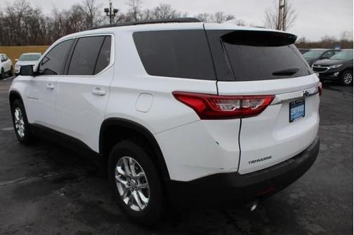 Summit White 2019 Chevrolet Traverse LT Cloth