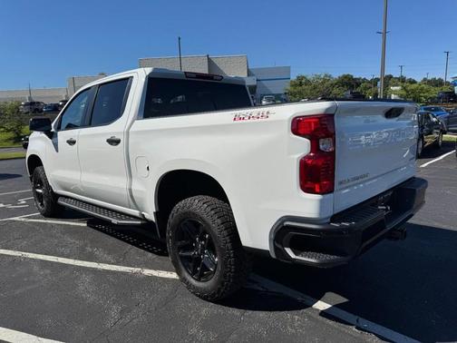 Summit White 2024 Chevrolet Silverado 1500 Custom Trail Boss