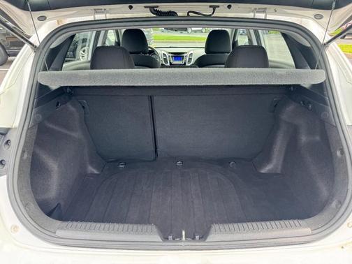 2017 Hyundai Elantra GT Base