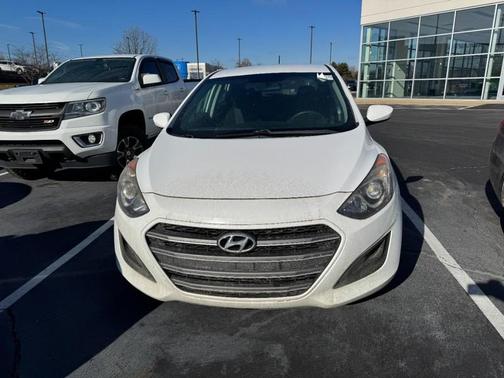 2017 Hyundai Elantra GT Base